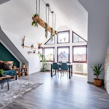 Nature Terminal Apartment - Unterwegs Zuhause Steinenbronn Kültér fotó
