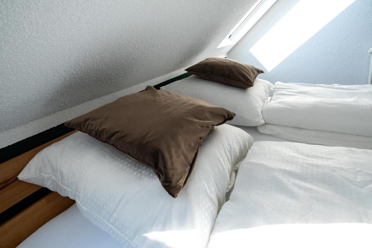 Nature Terminal Apartment - Unterwegs Zuhause Steinenbronn Kültér fotó