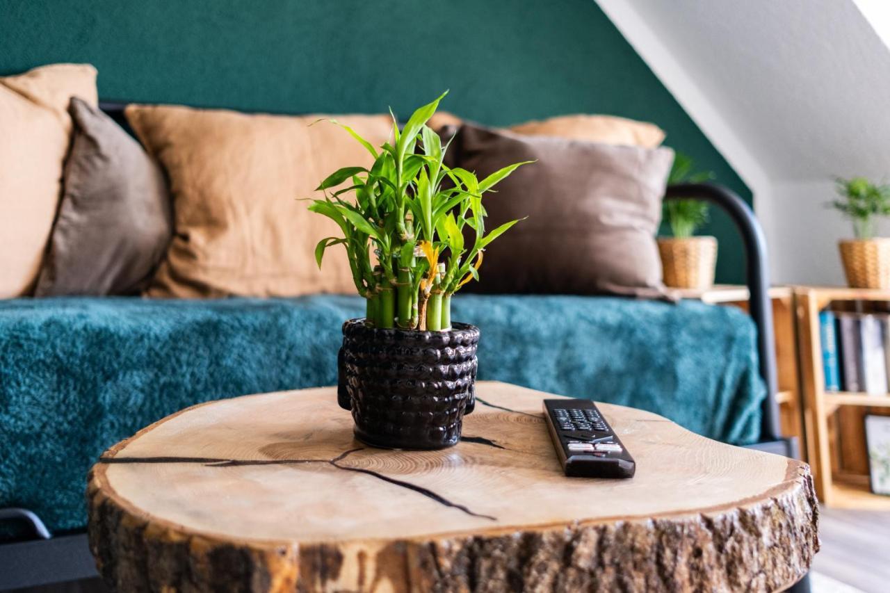 Nature Terminal Apartment - Unterwegs Zuhause Steinenbronn Kültér fotó